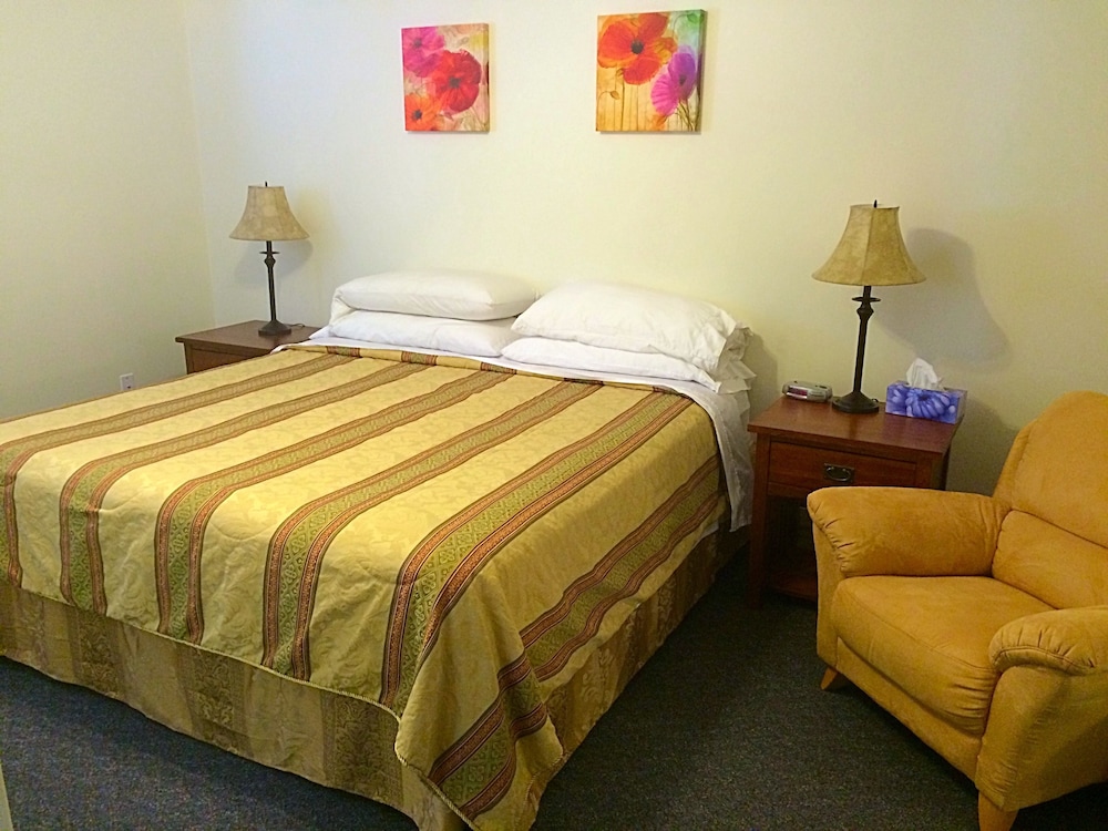 Acker Vacation Homes & Suites view 4