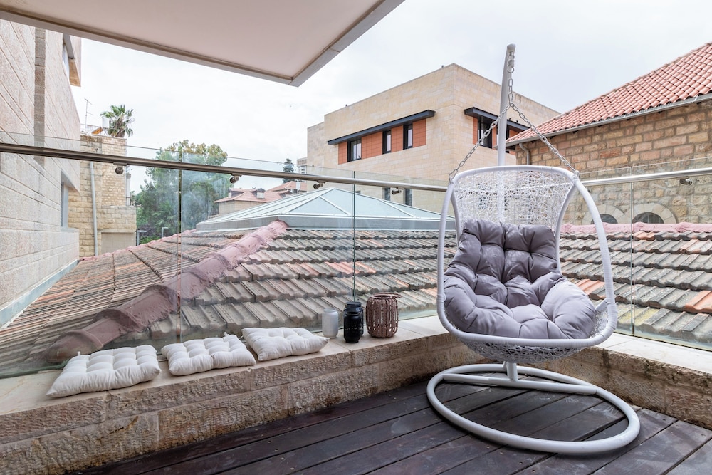 King David Court - Isrentals