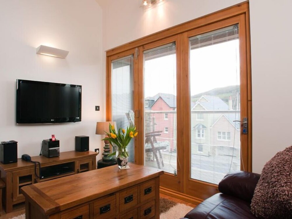 Quay Lodge view 4