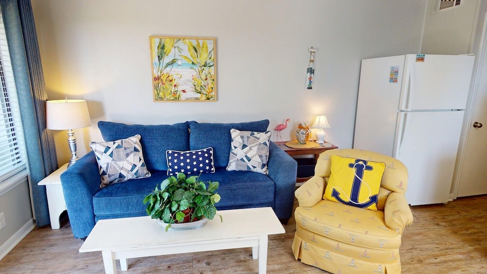 Beach Racquet B by Tybee Vacation Rentals