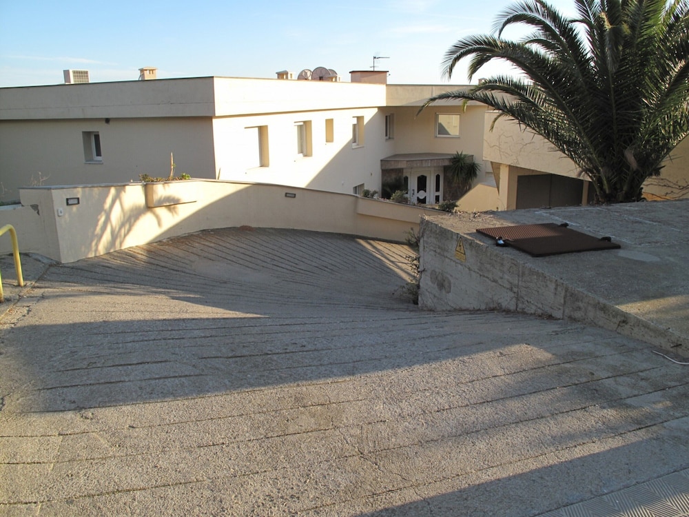Apartment in Roses Near Sand Beach