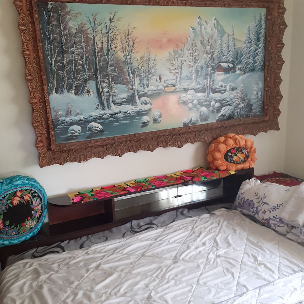Room in Guest Room - Healthy Retreat Holiday in Mountain view 4