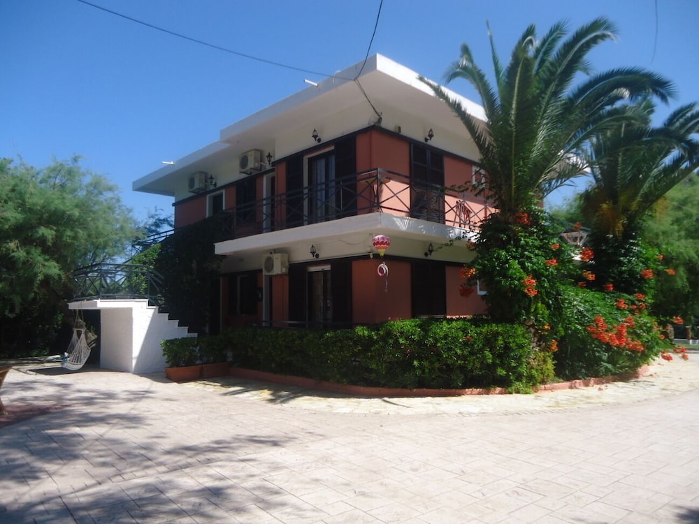 Photo 25