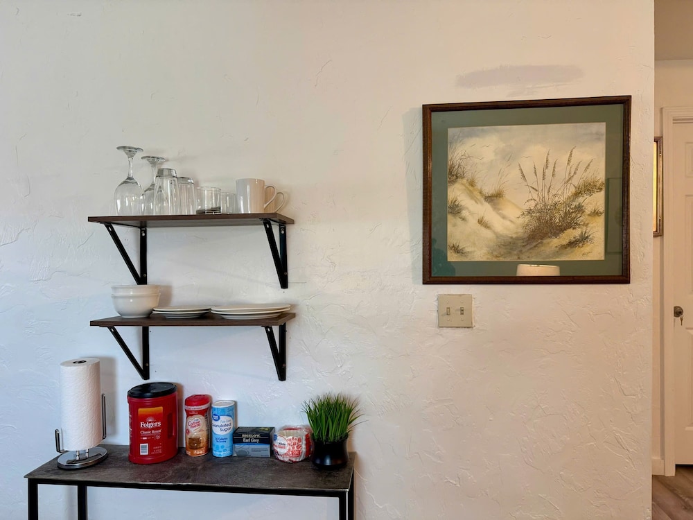 Fully-furnished Studio With Rustic Design 36B