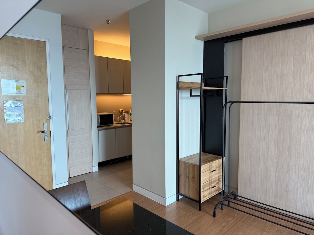 Swiss Garden Residences by Roomy