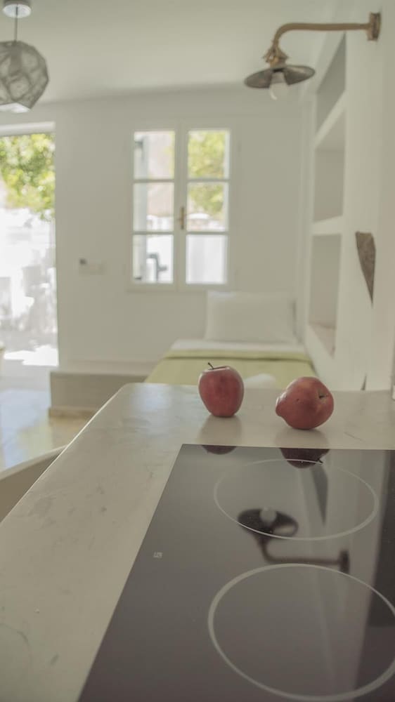 Loukas & Emma Eco Houses