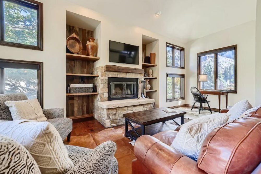 1-10 N. Fairway Drive view 5