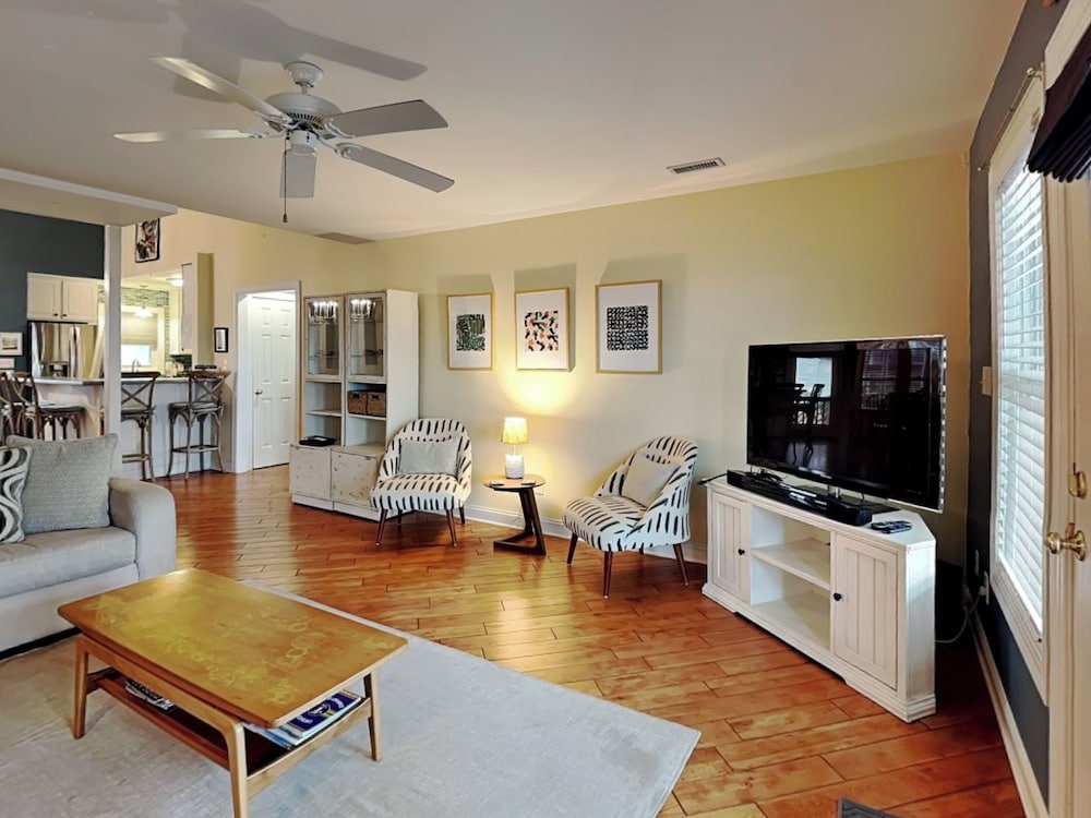 The Water Bear by Topsail Realty