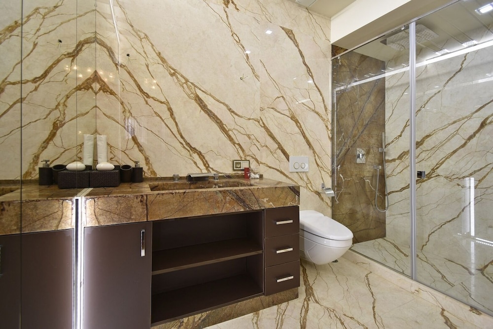 North Ave. Apartments by Luxe Group HH55