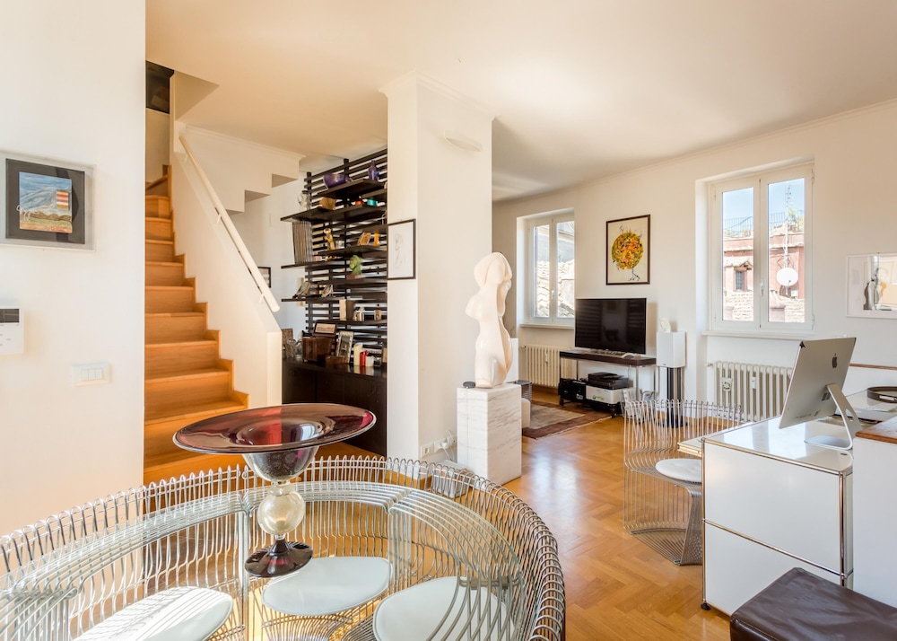 Treasurerome Navona Terrace Suite