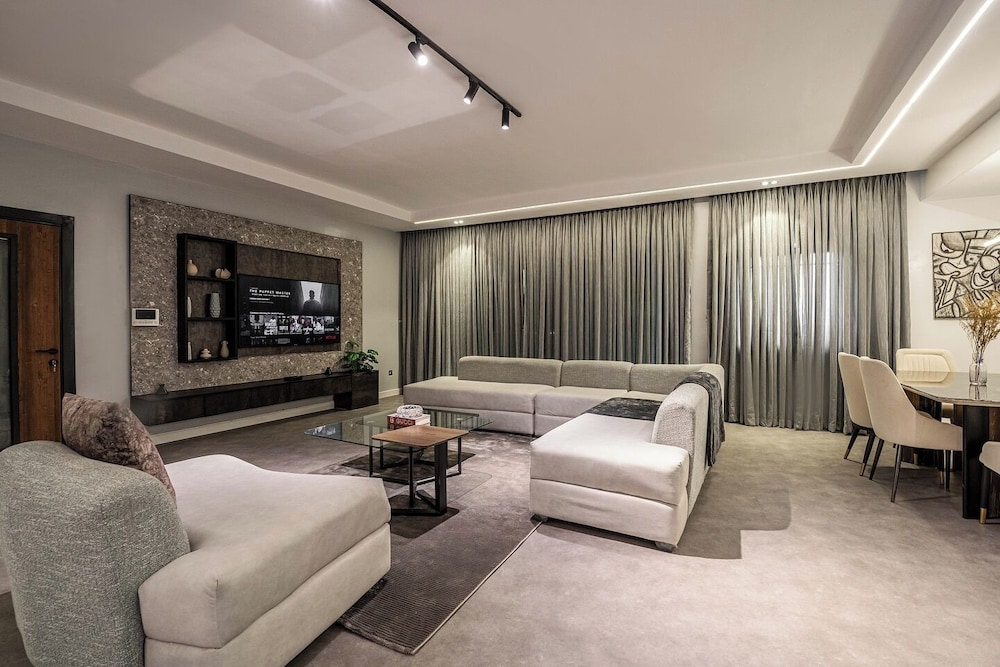 Banora Apartment