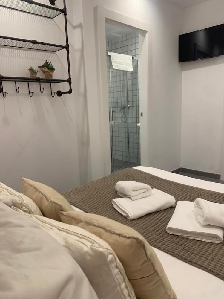 VTZ The Botanic Hostel