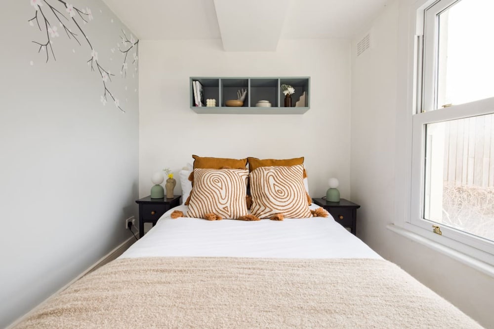 The Brockwell Park Place - Bright 2bdr Flat