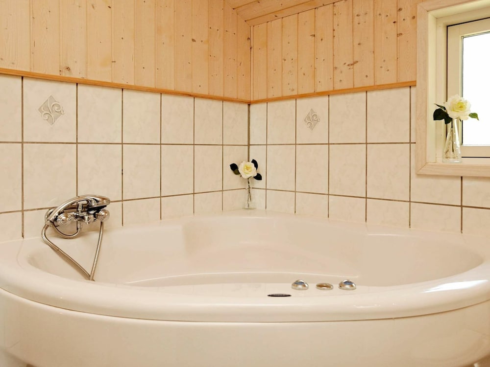 Luxury Spa Retreat by Golf - By Traum Ferienwohnungen view 5