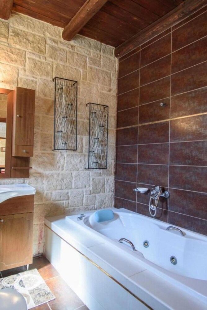 Stone and Wood Villa