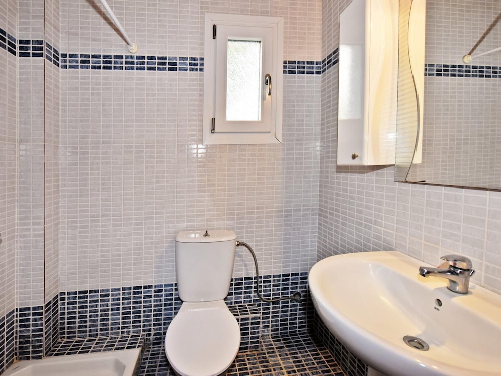 Anelia Villa Seaview 2 by Travelpro Services photo 4