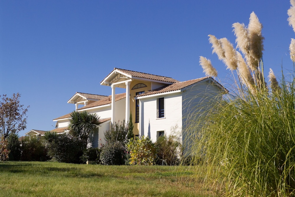 Madame Vacances Villas Aquitaine view 4