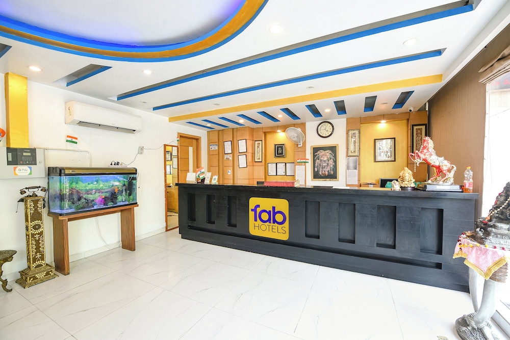 Fabhotel The Kings Plaza