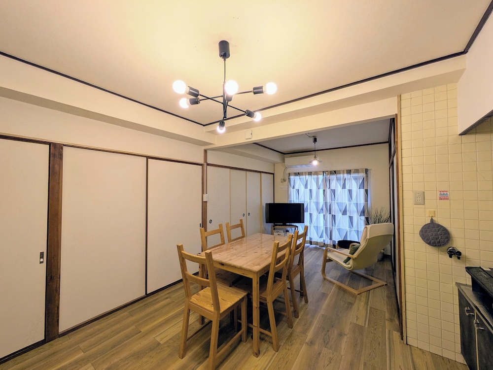 Living CUBE Beppu Station Annex
