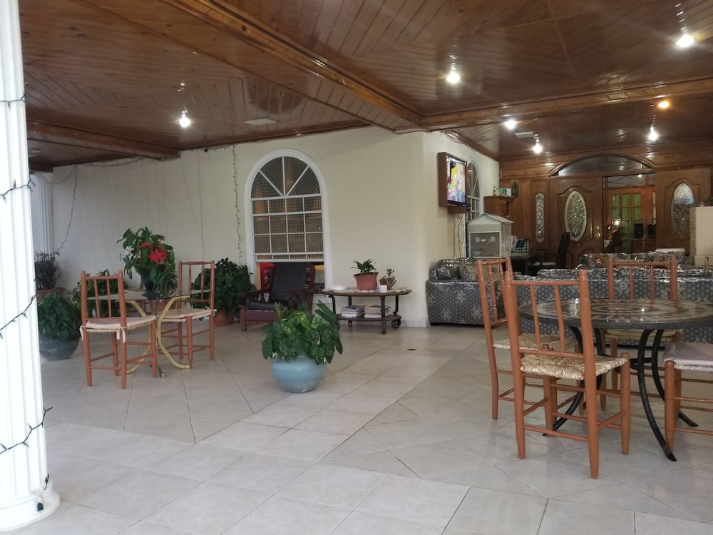Savannes Bay Garden Inn