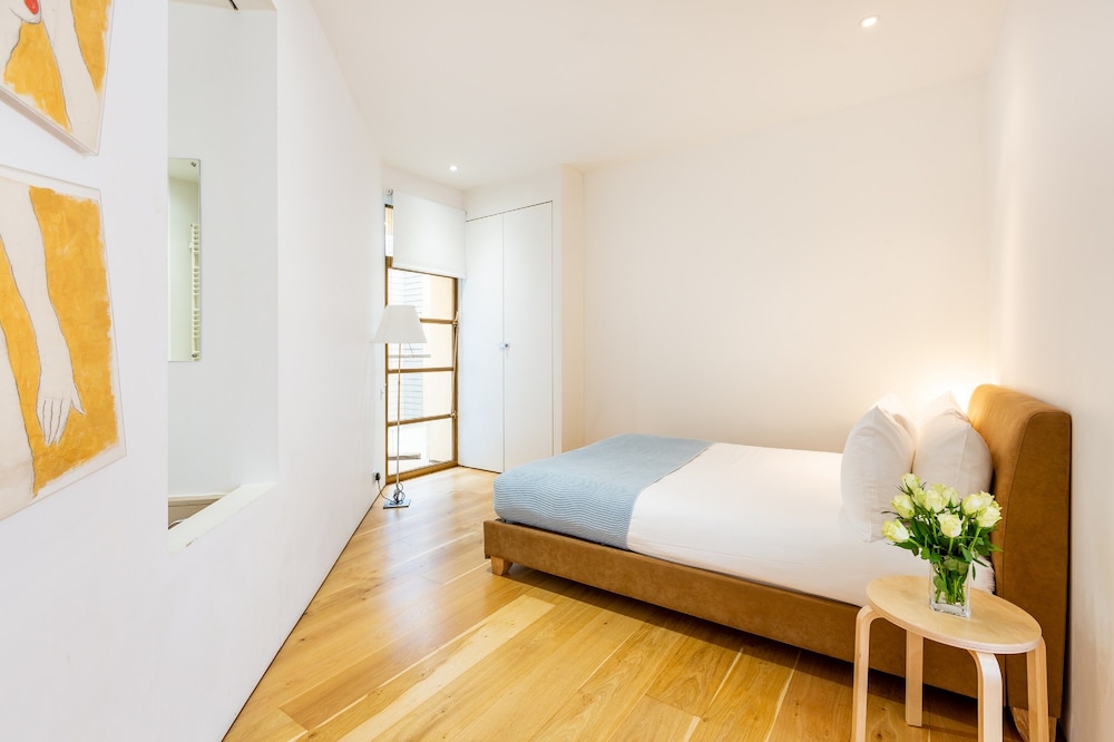 Oxford Circus Apartments