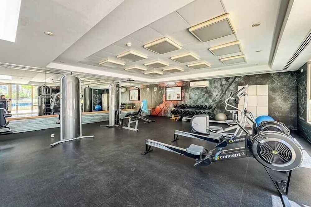 Modern 1 Bedroom Apartment in The Greens