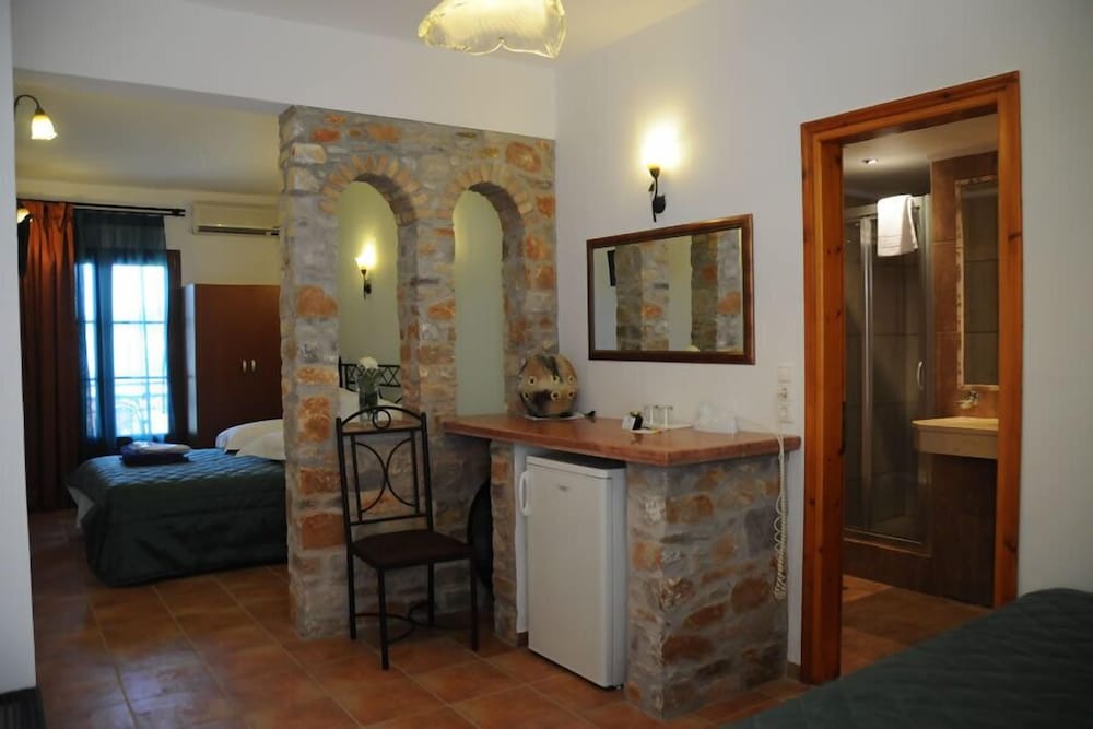 Skiathos Island Suites