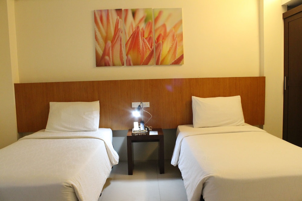 Ocean Suites Boutique Hotel