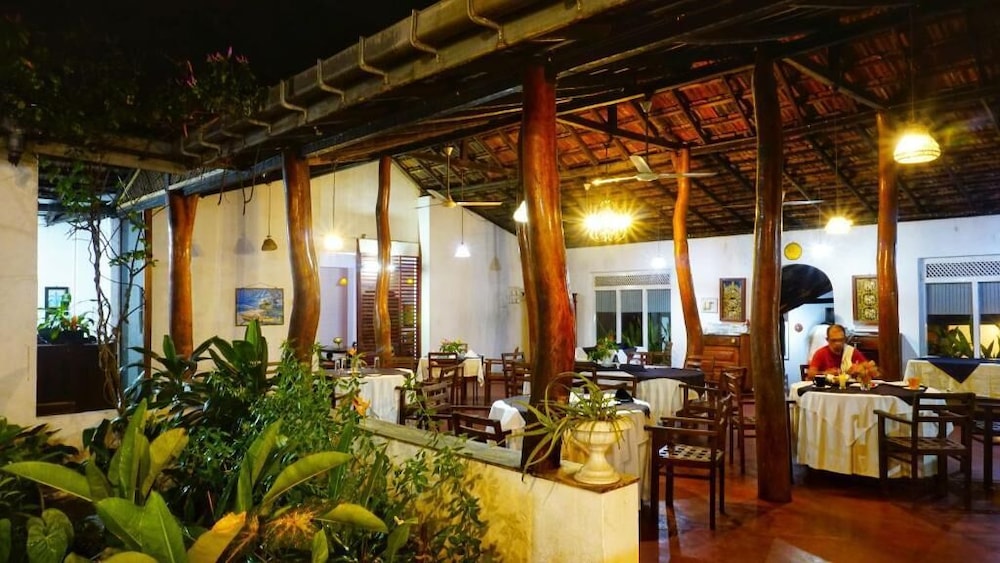 Habarana INN