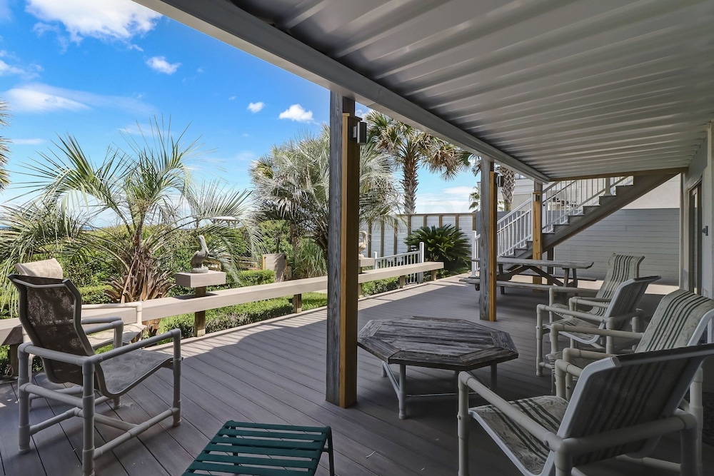 Fernandina Beach Vacations - Dog Friendly Oceanfront Beach House by RedAwning - Property Image 46