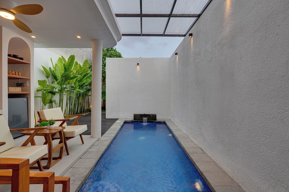 LaLuxe Villa and Residence