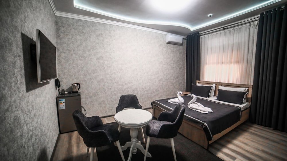 Madera Hotel