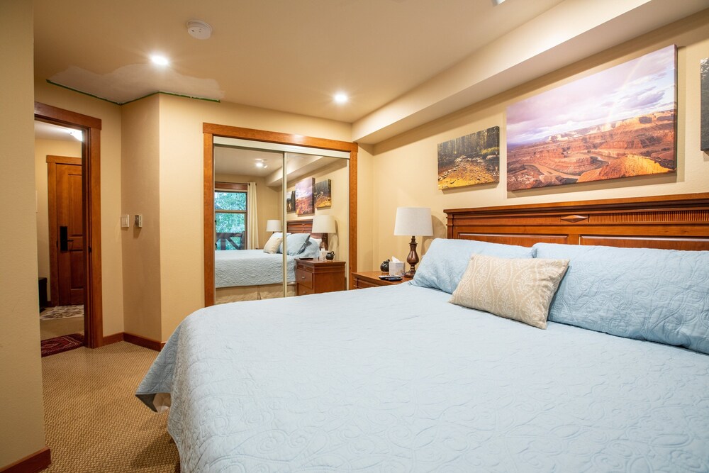 Powderhorn Lodge Deluxe Condos - Solitude UT