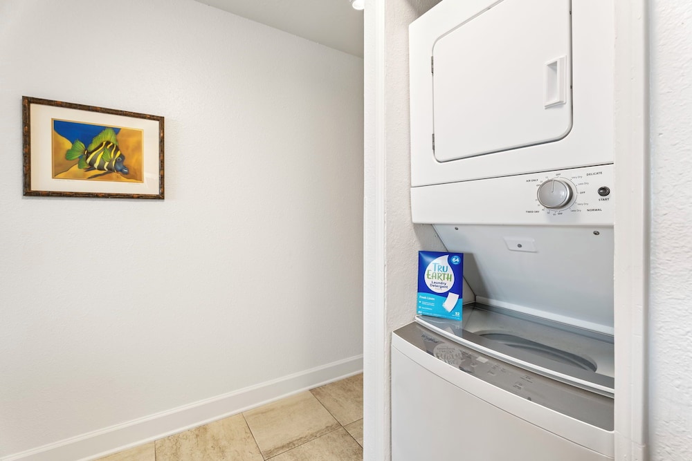 Direct Ocean Front - Upgraded Unit - Free Concierge - Vrkcv