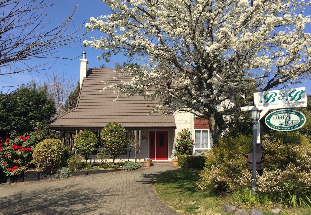 Hotel The Loft - Image 1