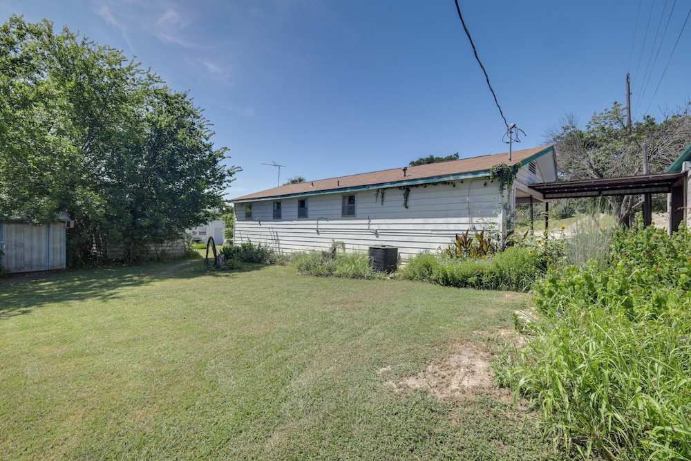 Hike From Your Door! Pet-friendly Whitney Home