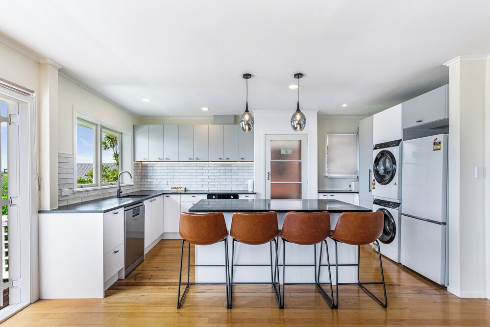 Serene 2BR Home in Meadowbank by Zodiak Stays