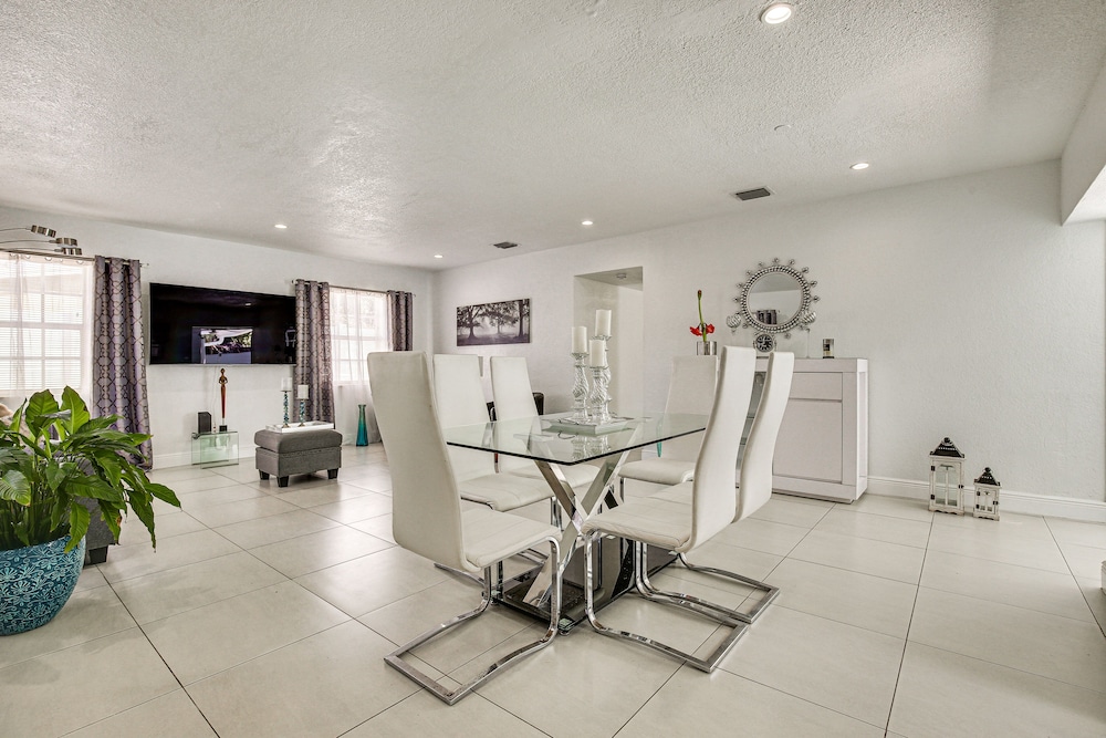 Fort Lauderdale Vacations - Sun-soaked Lauderdale Lakes Home w/ Private Pool! - Property Image 13