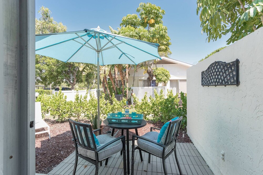 Pelican Gardens Studio 3 on Lido Key - Property Image 37