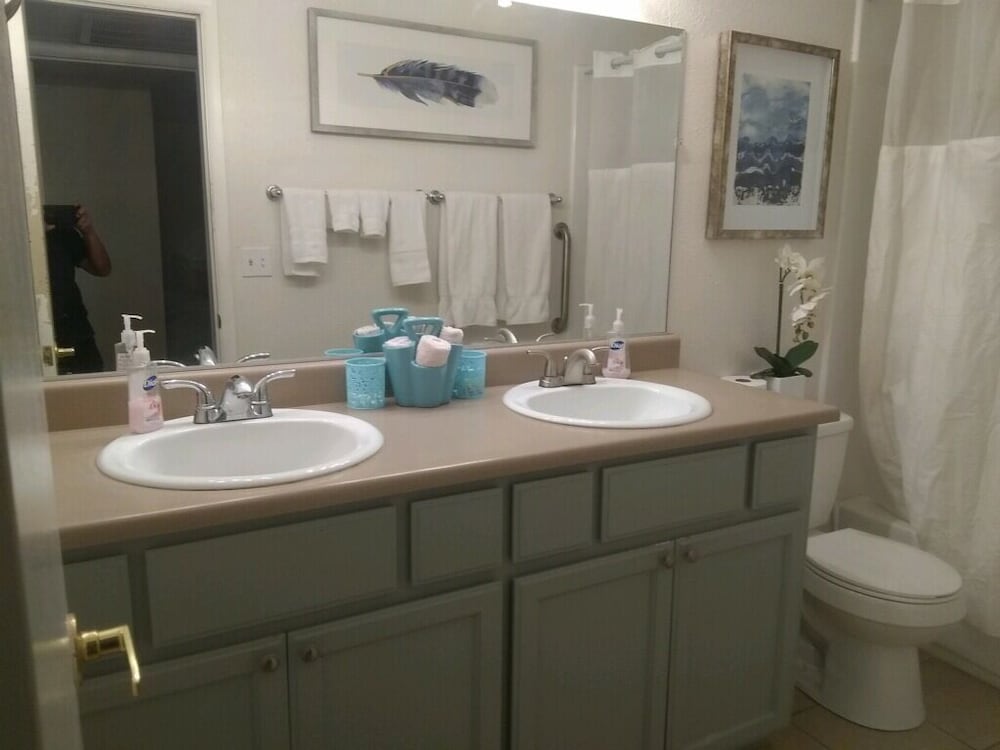 Hidden Palms Resort Condos