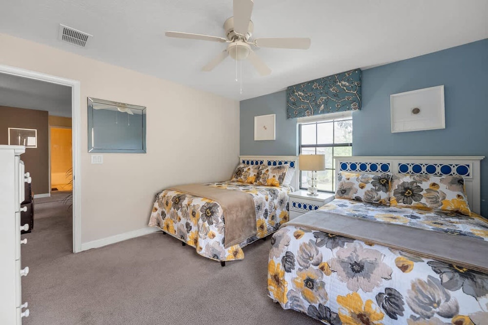 Cozy Comfortable 9BR Retreat in Champions Gate