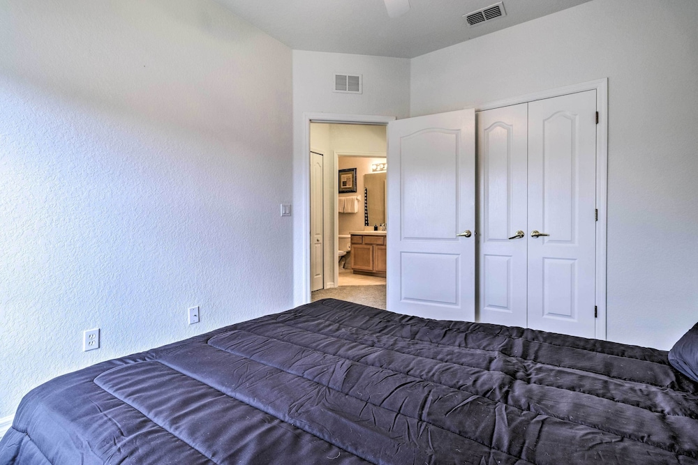 Kissimmee Townhome w/ Pool Access ~ 7 Mi to Disney view 5