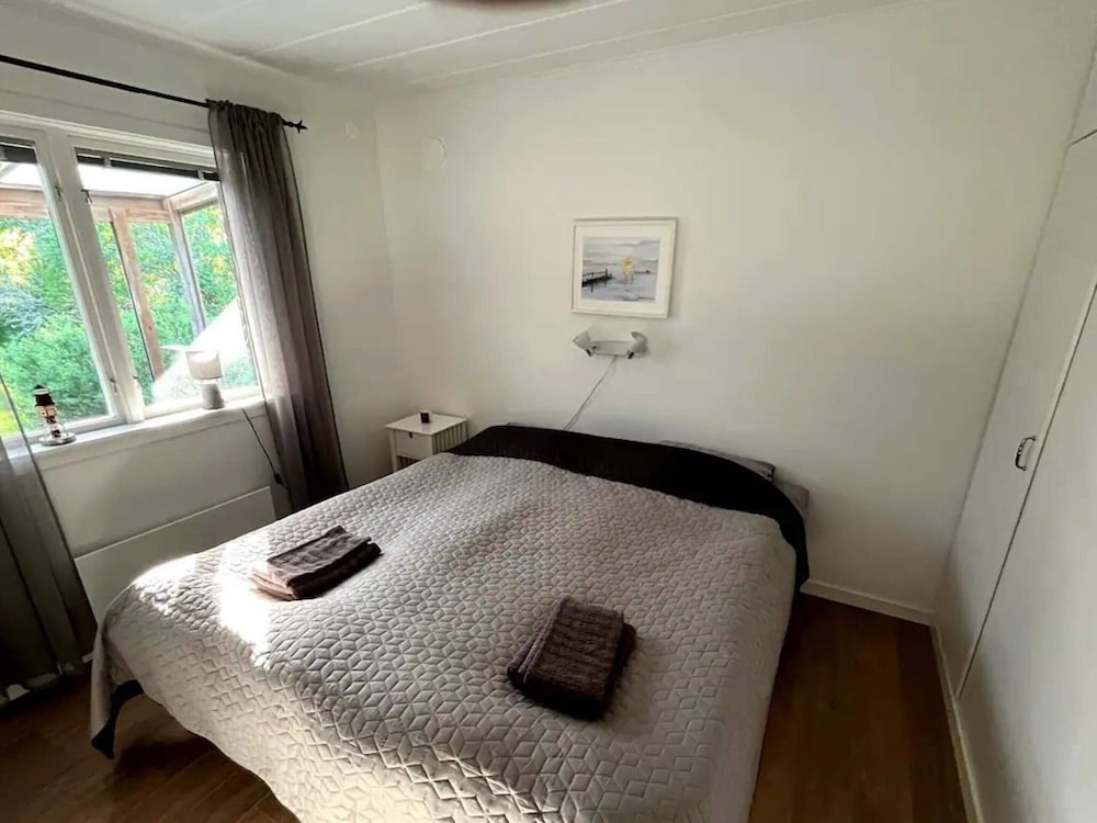 5 Star Holiday Home in Mollosund