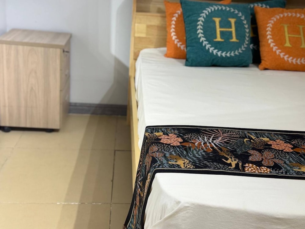 Peaceful Family Retreat in Honiara's Heart