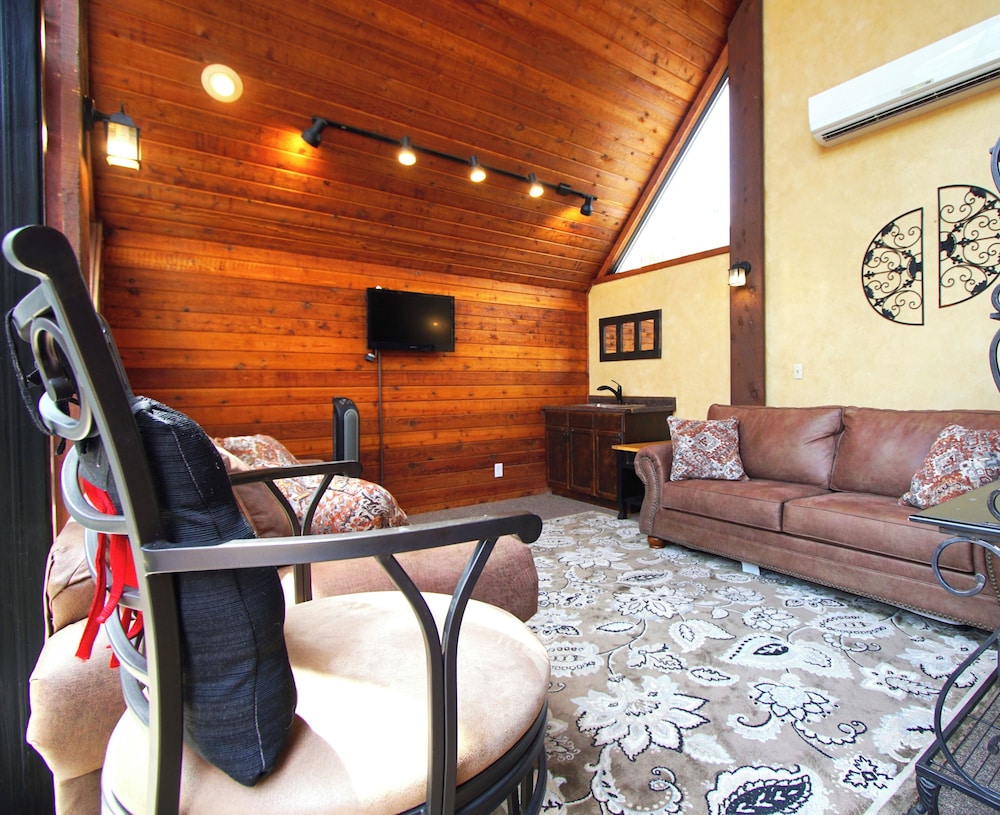 Skiers Lodge