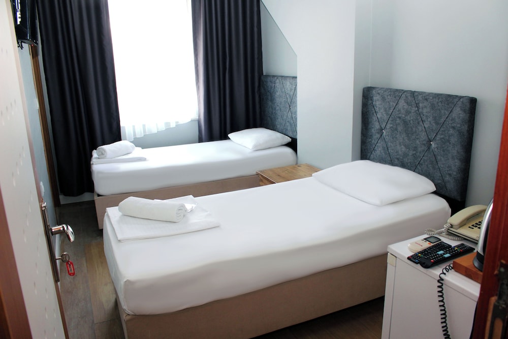 Big Life Otel - Image 35