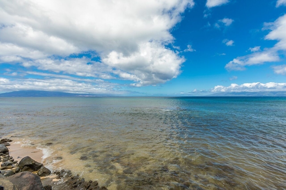 Hale Kai by Coldwell Banker Island Vacations