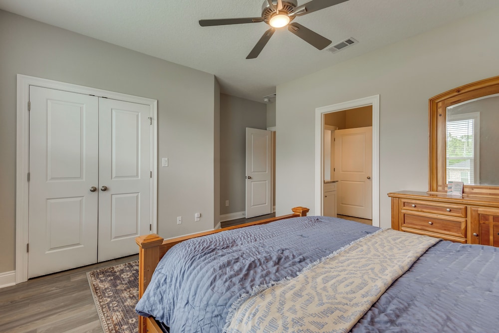 Modern Family Home w/ Spacious Yard in Milton