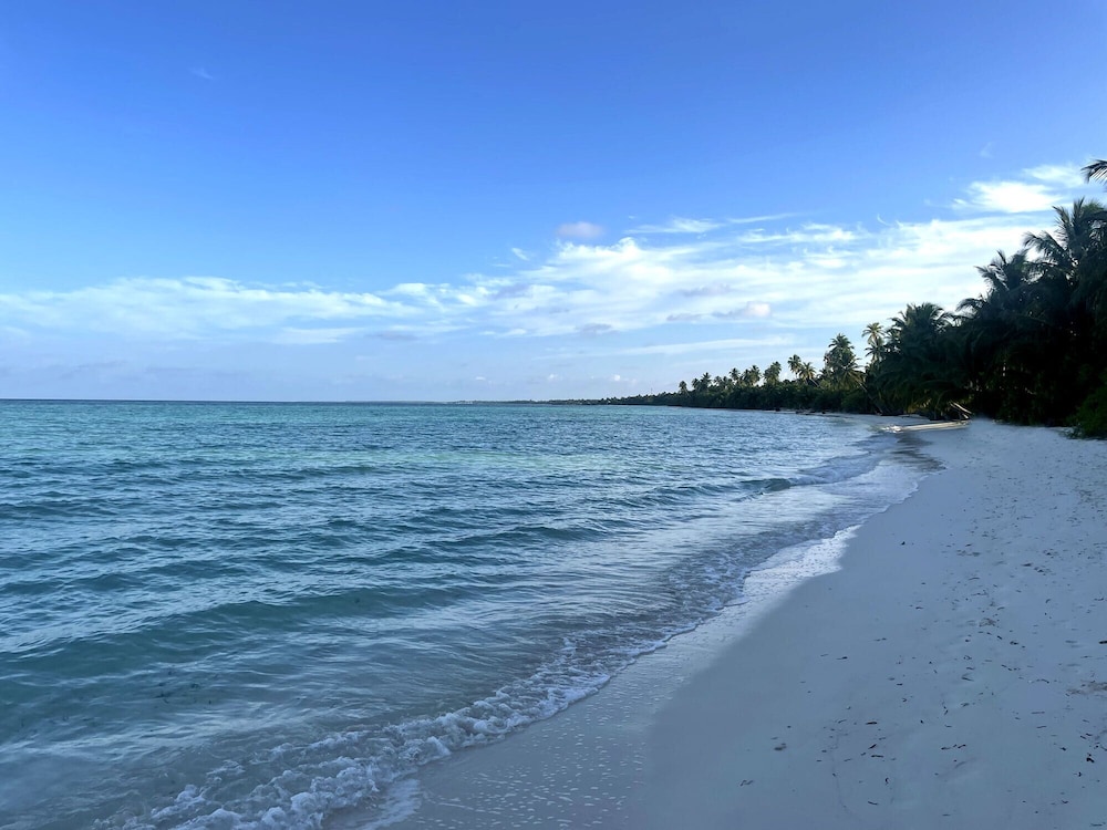 Calm Beach Inn
