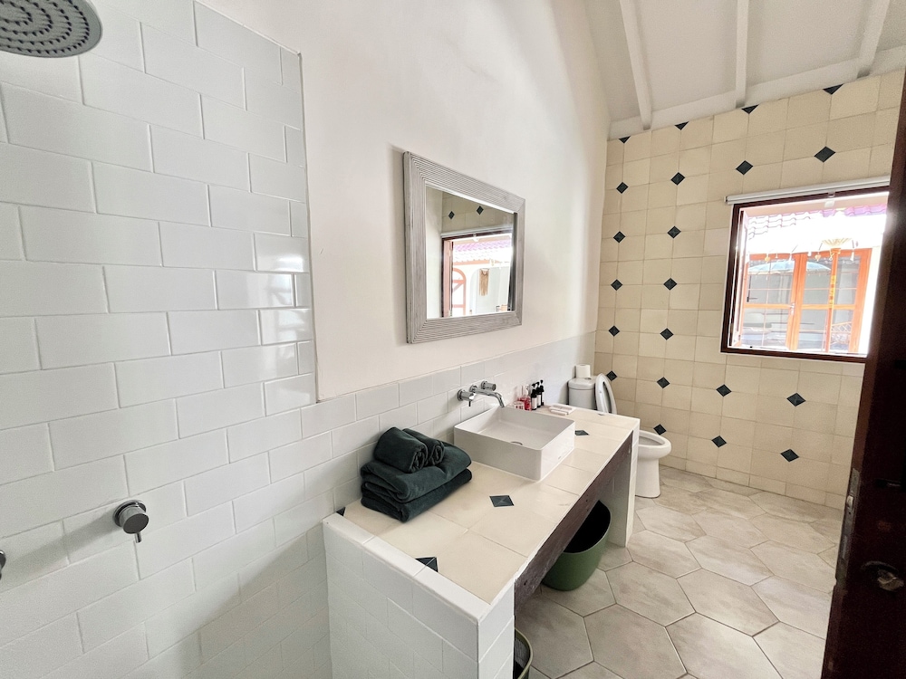 Charming Two Bedroom Villa Near Seminyak